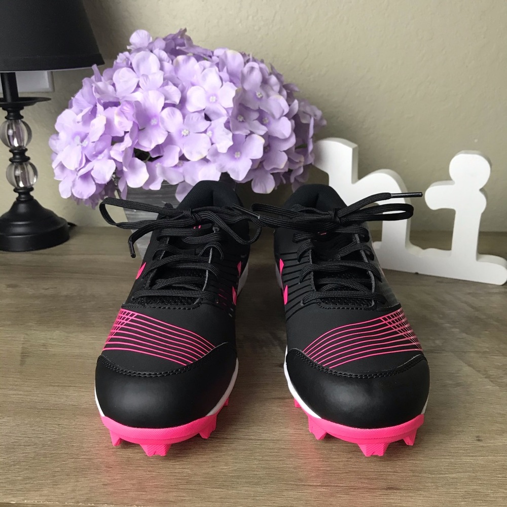 Under Armour Women’s Glyde RM Softball Cleats - Picture 2 of 8